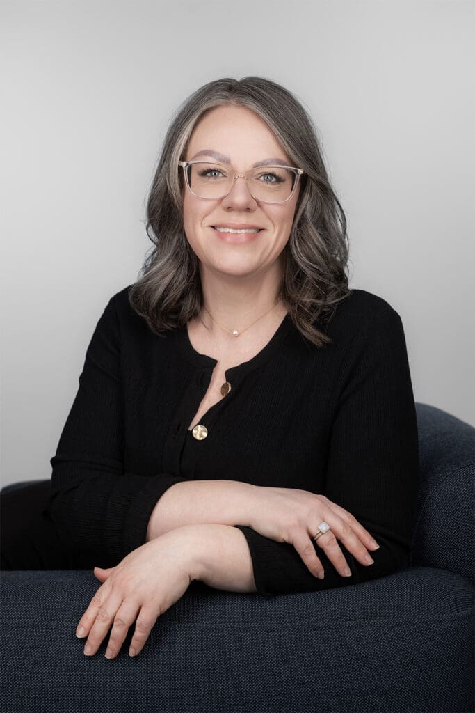 Calgary headshot photographer natural light